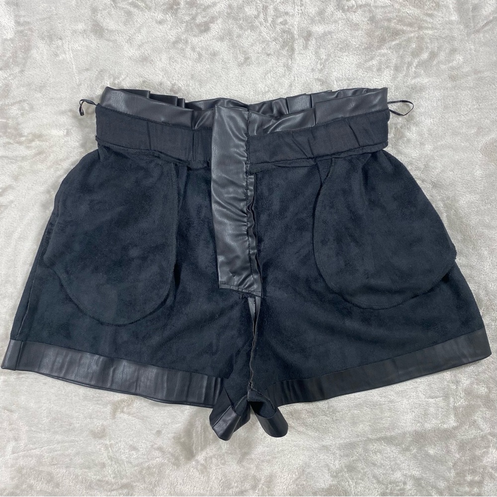 ZARA Women's Black Faux Leather Short Pants sz LARGE Belted High Rise Pleated - Picture 7 of 16